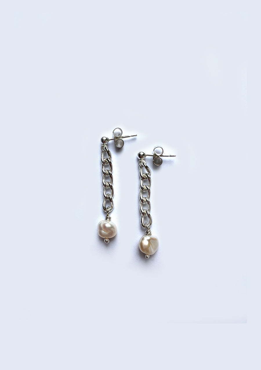 Chain Pearl Drop Earrings