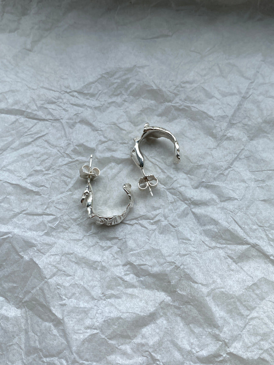 Small Fragmented Shell Hoops