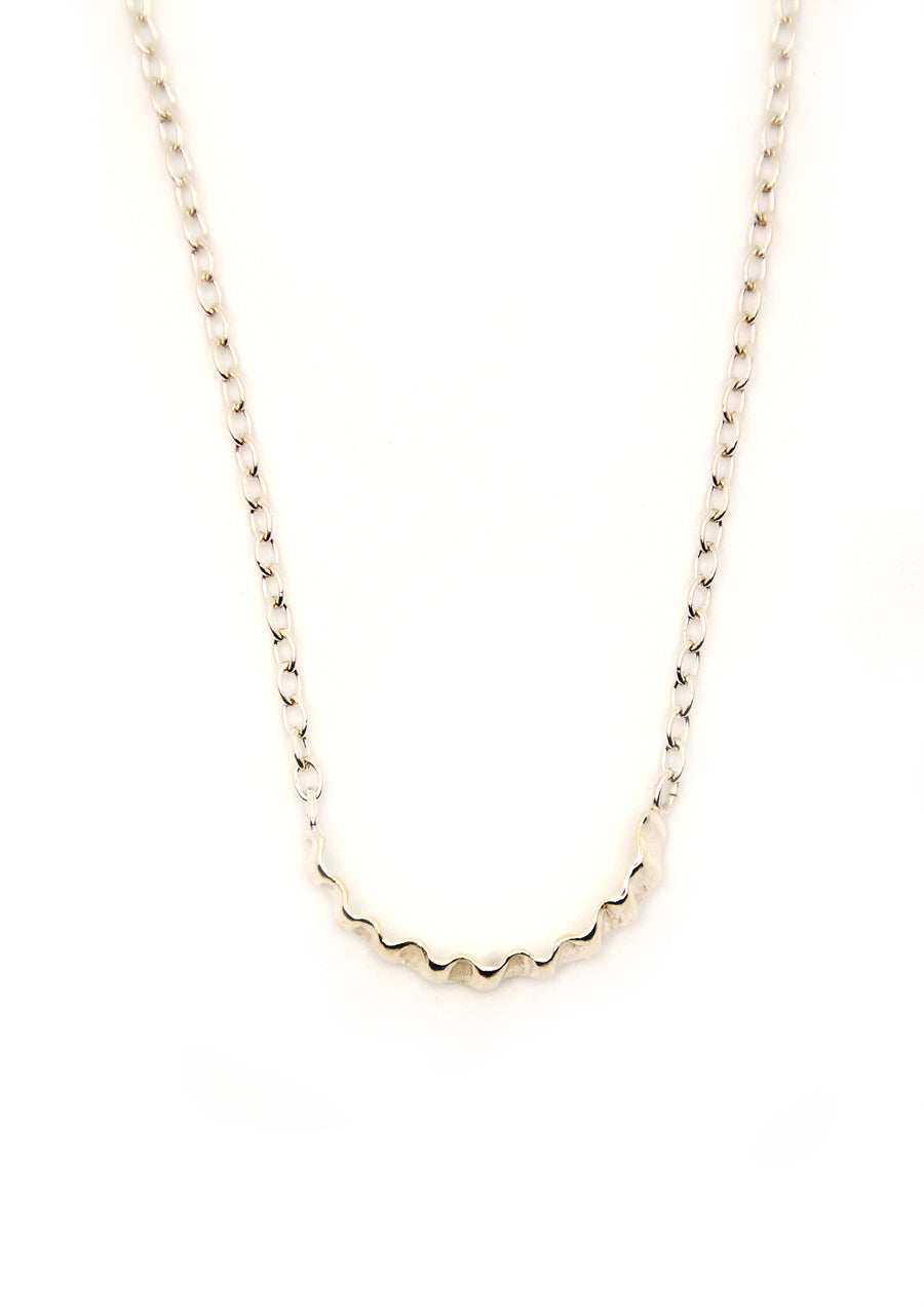 In-Line Cockle Necklace