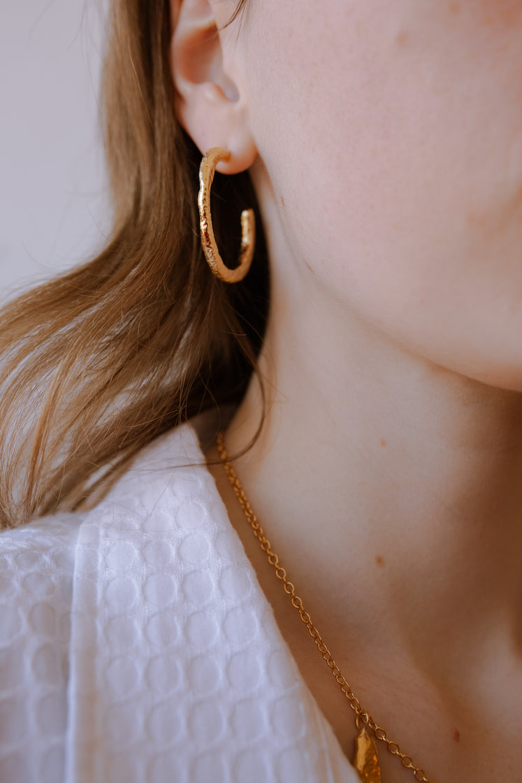 Medium Pebble Hoops